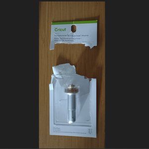 Cricut Fine Debossing Tip + QuickSwap Housing